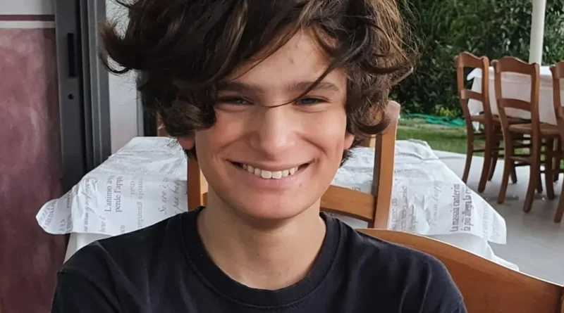 Riccardo Gualtieri, i professori: “Le tue parole sono un dono per tutti noi”